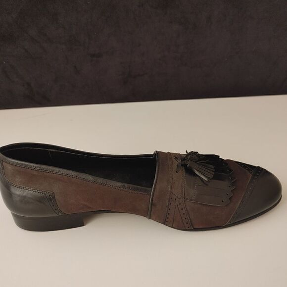 SAN REMO CHARCOAL SUEDE WITH GRAY LEATHER TRIM LOAFER WITH TASSELLS. - Picture 5 of 8